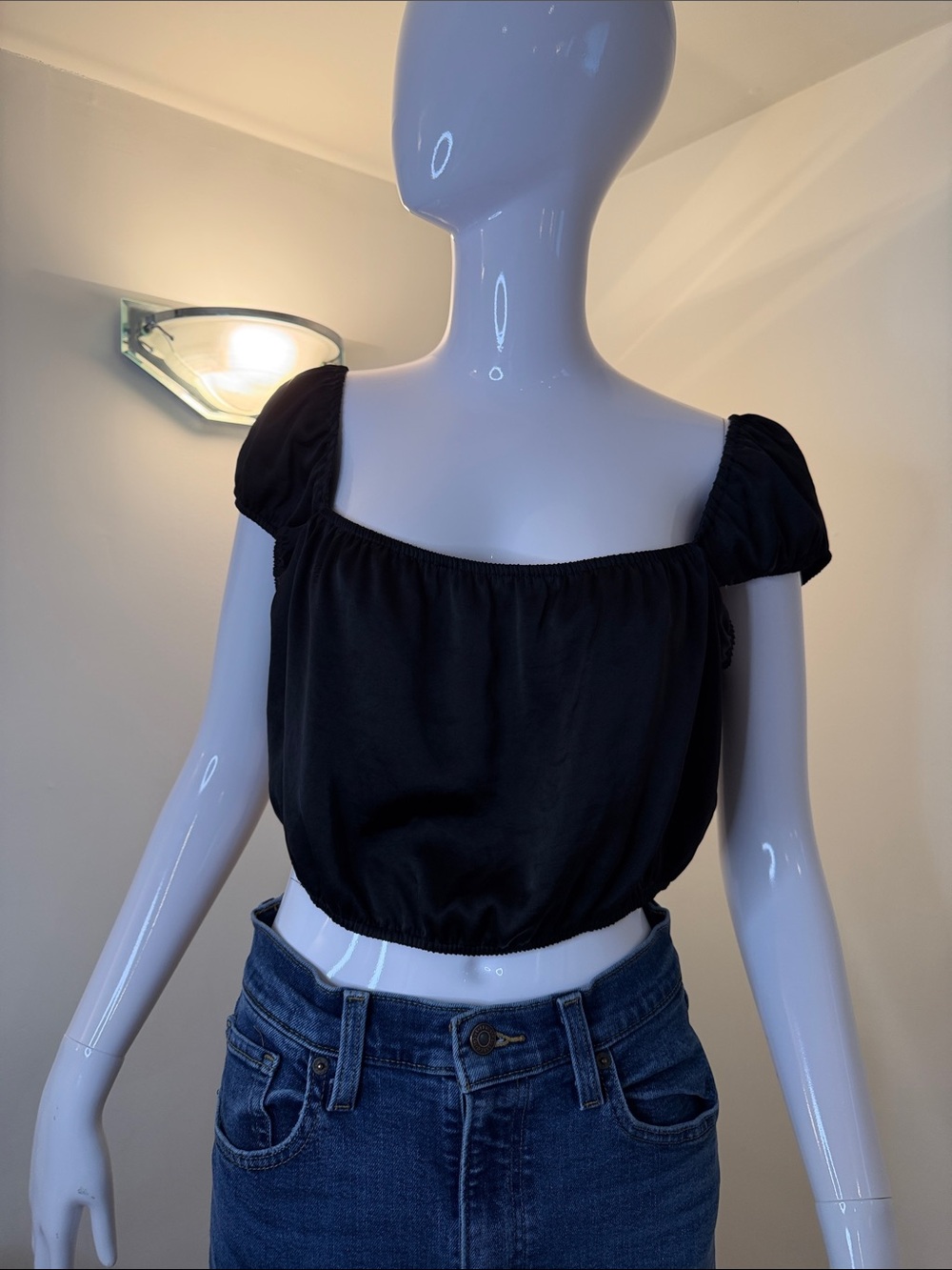 Wilfred Aritzia Black Square Neck Puff Sleeve Cropped Blouse L